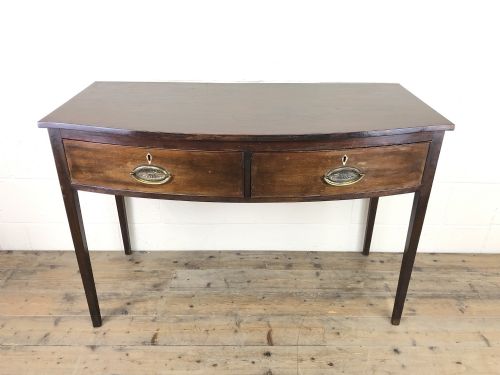 fig 1. Georgian Mahogany Bow Front Side Table