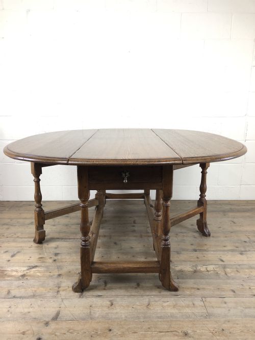 Early 20th Century Antique Oak Gate Leg Dining Table