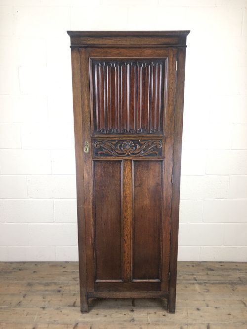 Early 20th Century Antique Oak Linenfold Hall Cupboard
