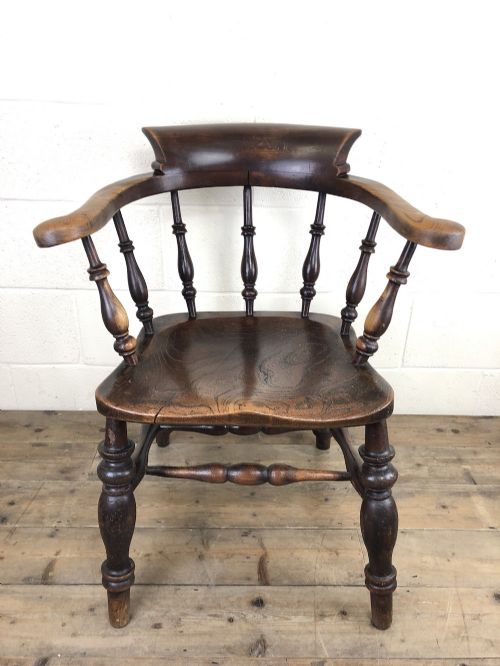 fig 1. 19th Century Ash and Elm Smoker’s Bow Chair