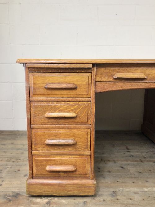 fig 2. Large Edwardian Oak Twin Pedestal Partners Desk