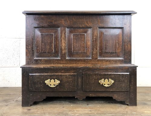 Antique Oak Welsh Coffer Bach