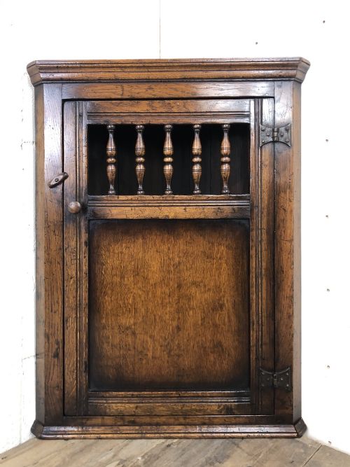 Small Oak Wall Hanging Corner Cupboard