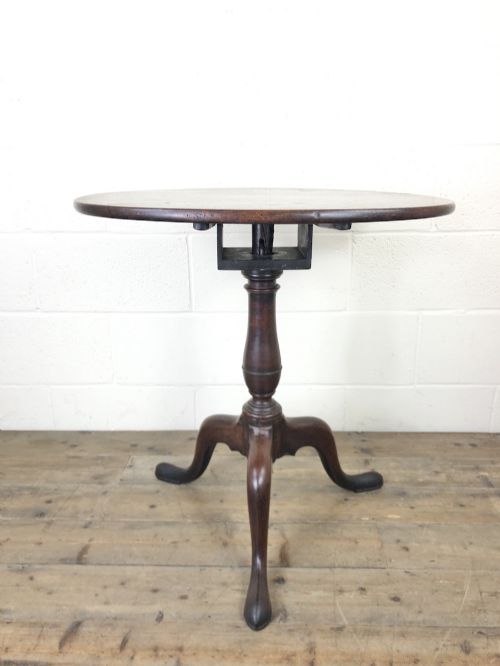 Georgian Mahogany Tilt Top Tripod Table