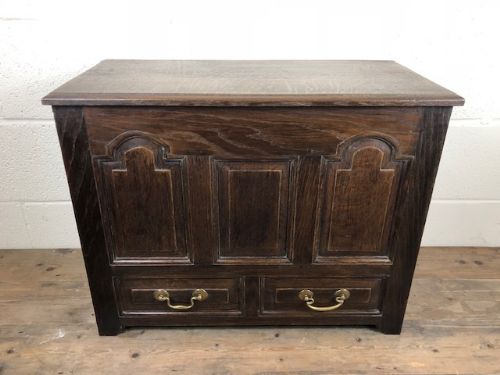 fig 1. 19th Century Welsh Oak Coffer Bach