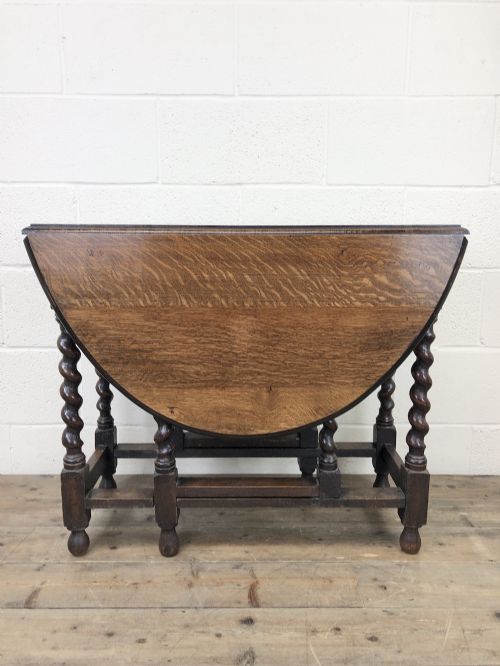 Early 20th Century Antique Oak Gate Leg Table