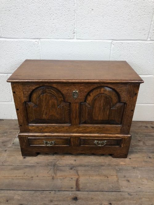 fig 2. Antique 18th Century Style Welsh Oak Coffer Bach