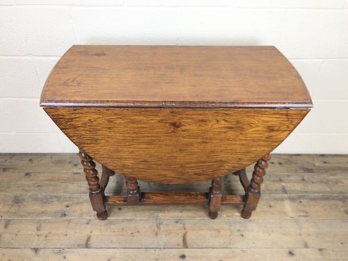 Early 20th Century Antique Oak Gate Leg Table