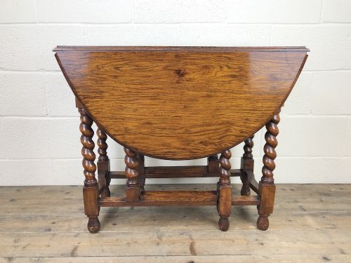 fig 1. Early 20th Century Antique Oak Gate Leg Table