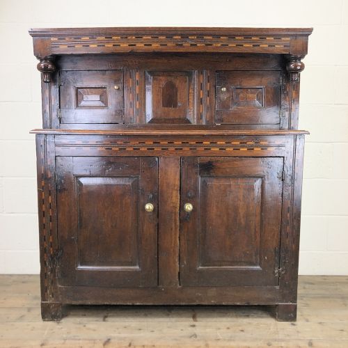 17th Century Welsh Oak Cwpwrdd Deuddarn