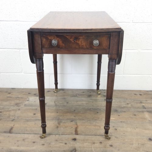 Georgian Mahogany Drop Leaf Side Table
