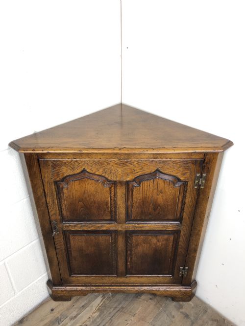 fig 1. Early 20th Century Oak Corner Cupboard