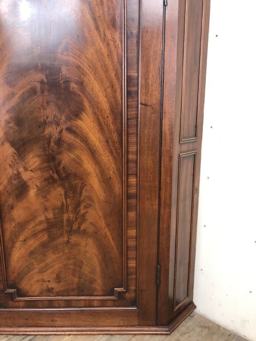 fig 2. George III Mahogany Hanging Corner Cupboard