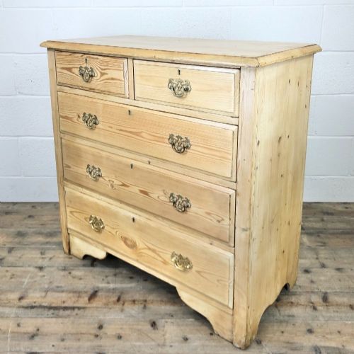 fig 1. Antique Pine Chest of Drawers