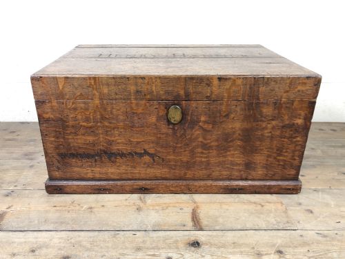 19th Century Oak Box Belonging to Henry Hanmer Mp