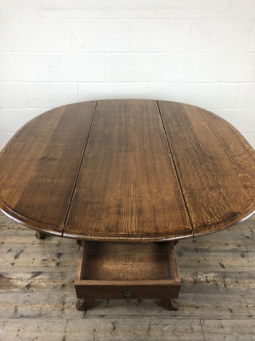 Early 20th Century Antique Oak Gate Leg Dining Table