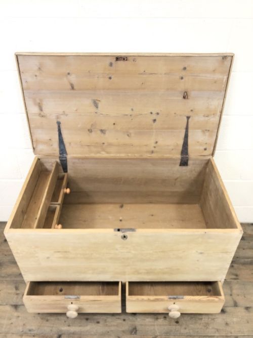 fig 2. Antique Pine Blanket Box or Mule Chest