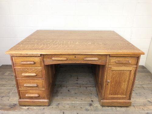 fig 2. Large Edwardian Oak Twin Pedestal Partners Desk