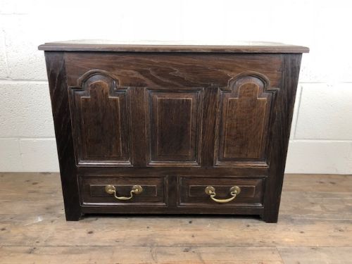 fig 1. 19th Century Welsh Oak Coffer Bach