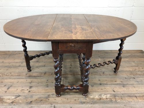 18th Century Welsh Oak Gate Leg Table