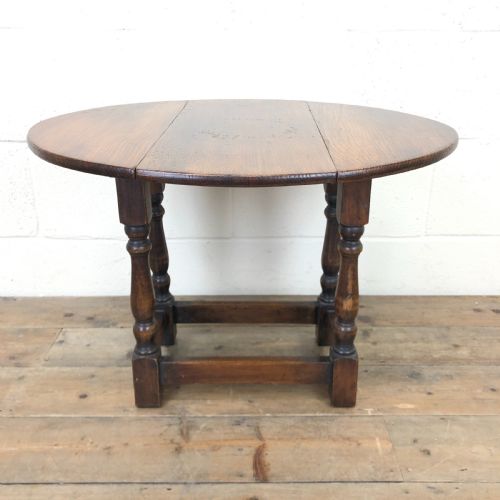 Small Antique Oak Drop Leaf Table