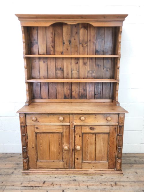 Antique Pine Country Style Dresser
