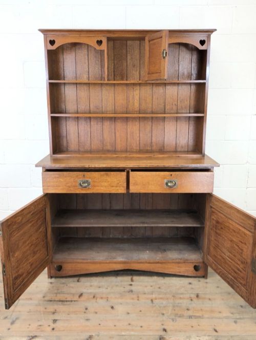 fig 1. Early 20th Century Oak Dresser