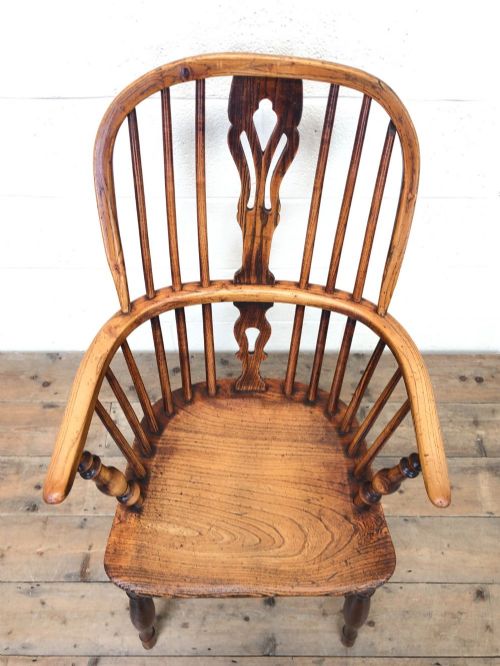 fig 1. Antique Windsor Armchair in Elm and Ash