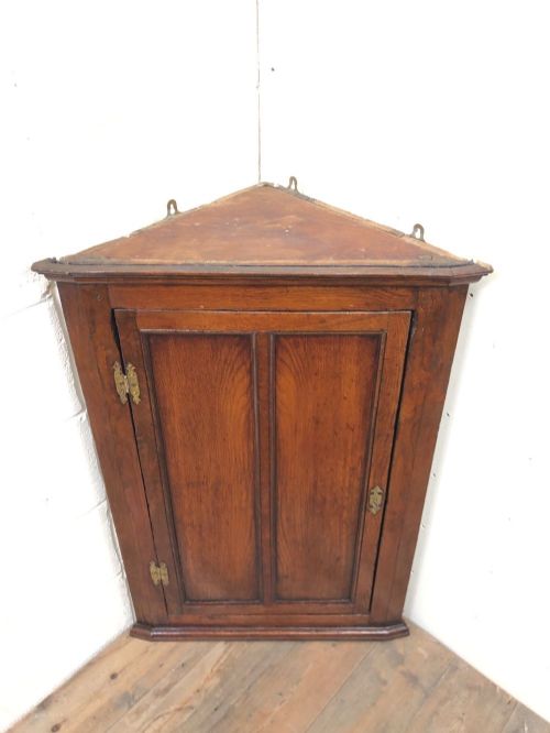fig 1. Georgian Oak Wall Hanging Corner Cupboard