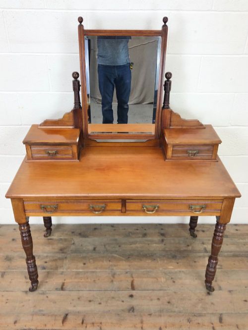 fig 2. Mahogany Dressing Table