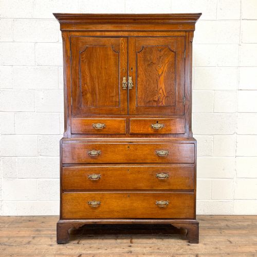 Early 19th Century Welsh Oak Cupboard