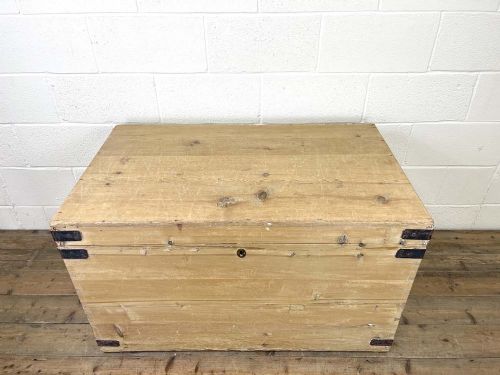 fig 1. Antique Large Rustic Pine Trunk 