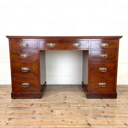Early 20th Century Antique Mahogany Desk