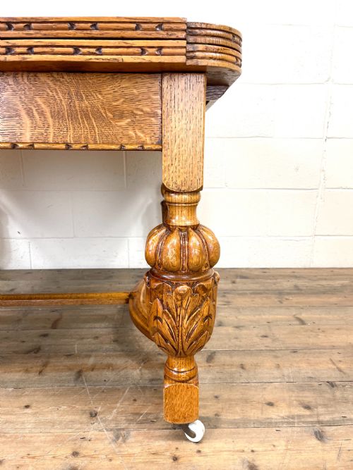fig 2. Antique Oak Draw Leaf Dining Table