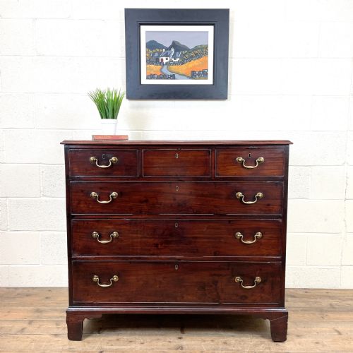 Georgian Mahogany Chest of Drawers