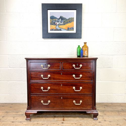 fig 1. Georgian Mahogany Chest of Drawers