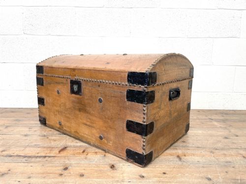 Rustic Antique Pine Dome Top Trunk