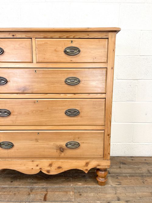 fig 2. Victorian Pine Chest of Drawers