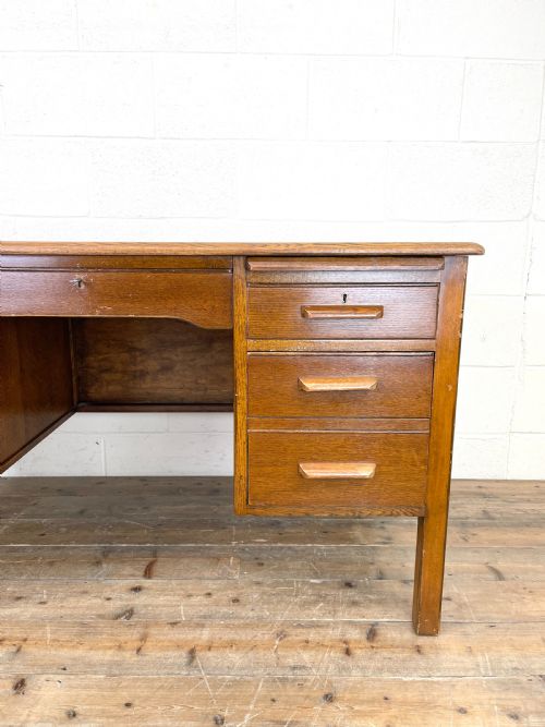 fig 1. Early 20th Century Antique Oak Pedestal Desk