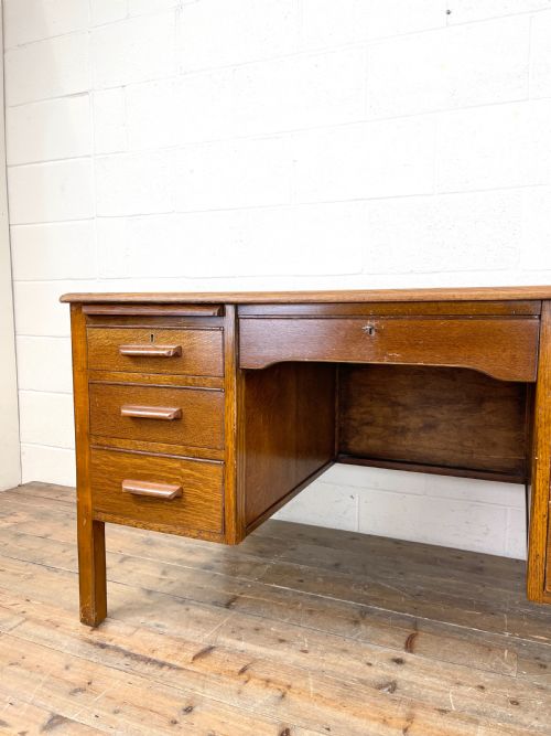 fig 2. Early 20th Century Antique Oak Pedestal Desk