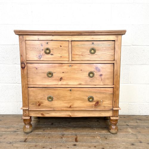 Small Victorian Pine Chest of Drawers
