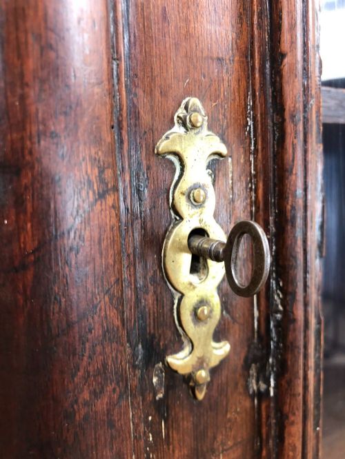 fig 2. Antique 19th Century Oak Cupboard 