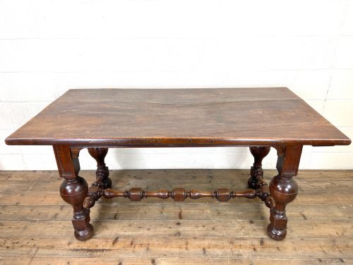 fig 1. ANTIQUE COUNTRY OAK DINING TABLE