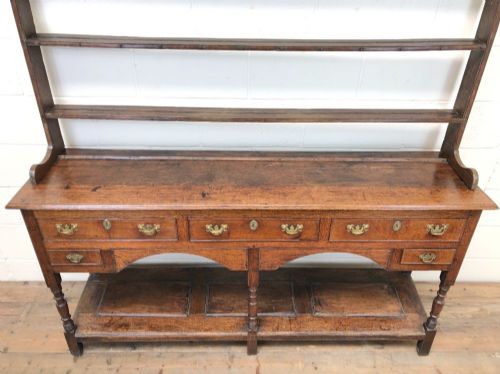 fig 1. ANTIQUE WELSH OAK DRESSER