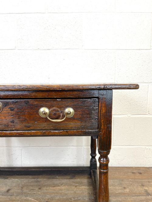 fig 2. ANTIQUE GEORGIAN OAK SIDE TABLE