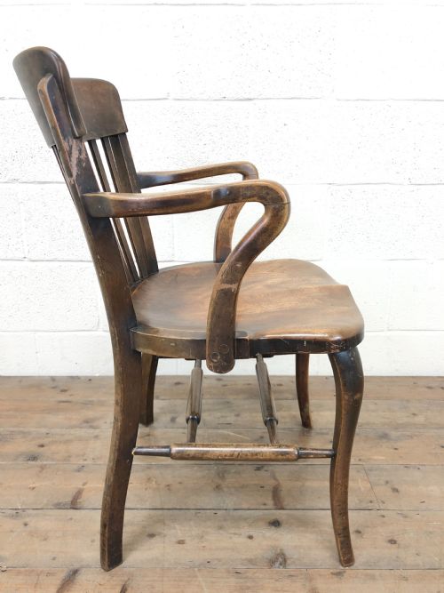 fig 2. EARLY 20TH CENTURY ANTIQUE DESK CHAIR