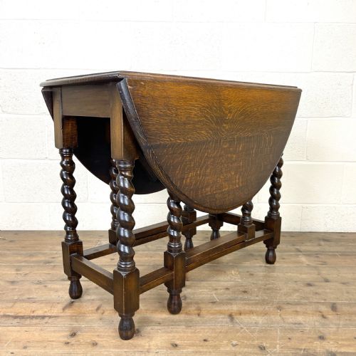 Early 20th Century Oak Gate Leg Table