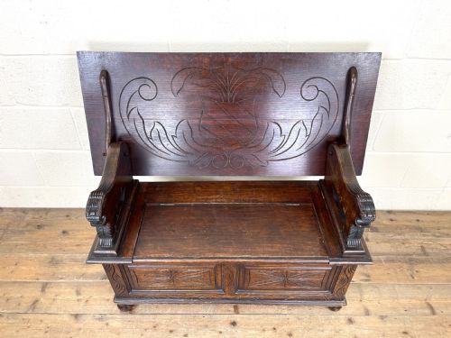 fig 2. Antique Oak Monk’s Bench