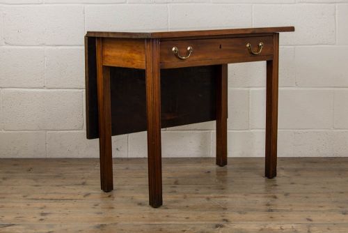 fig 2. Extendable Georgian Mahogany Side Table