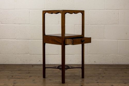 fig 1. Georgian Mahogany Three Tier Washstand